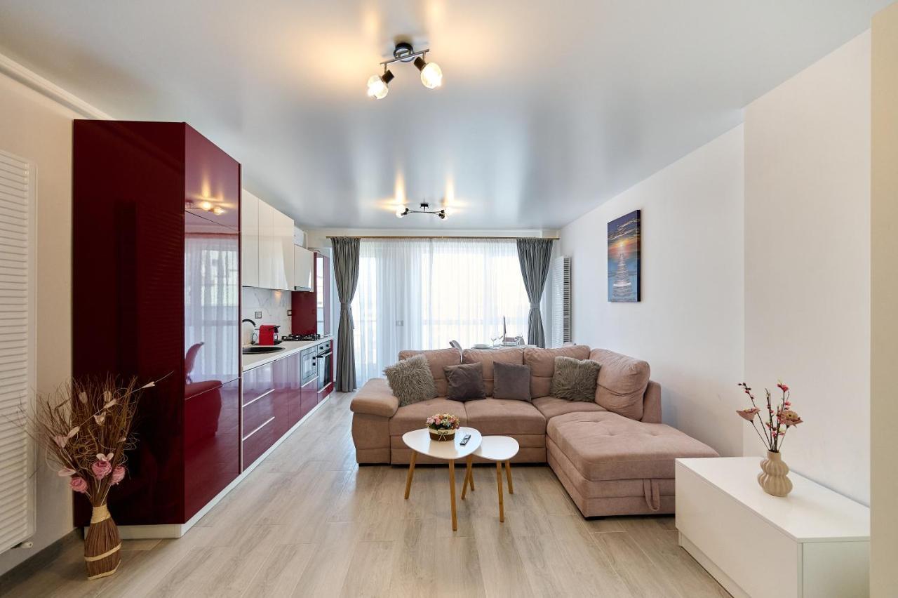 Palmas - Pool By N10 Apartment Navodari Bagian luar foto